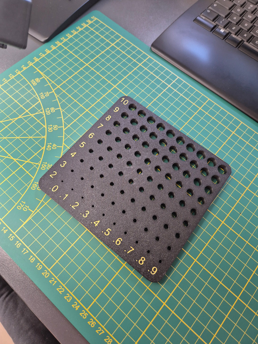 Hole Size Test Gauge (2 mm – 10.9 mm, 0.1mm Steps)