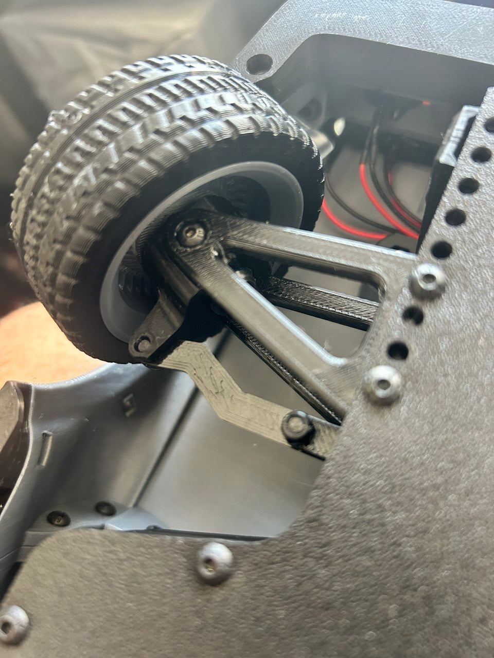 Adaptador rotula, mejora dirección Chasis 1/10 DKS