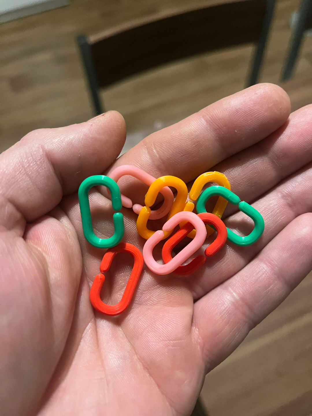 Chain links