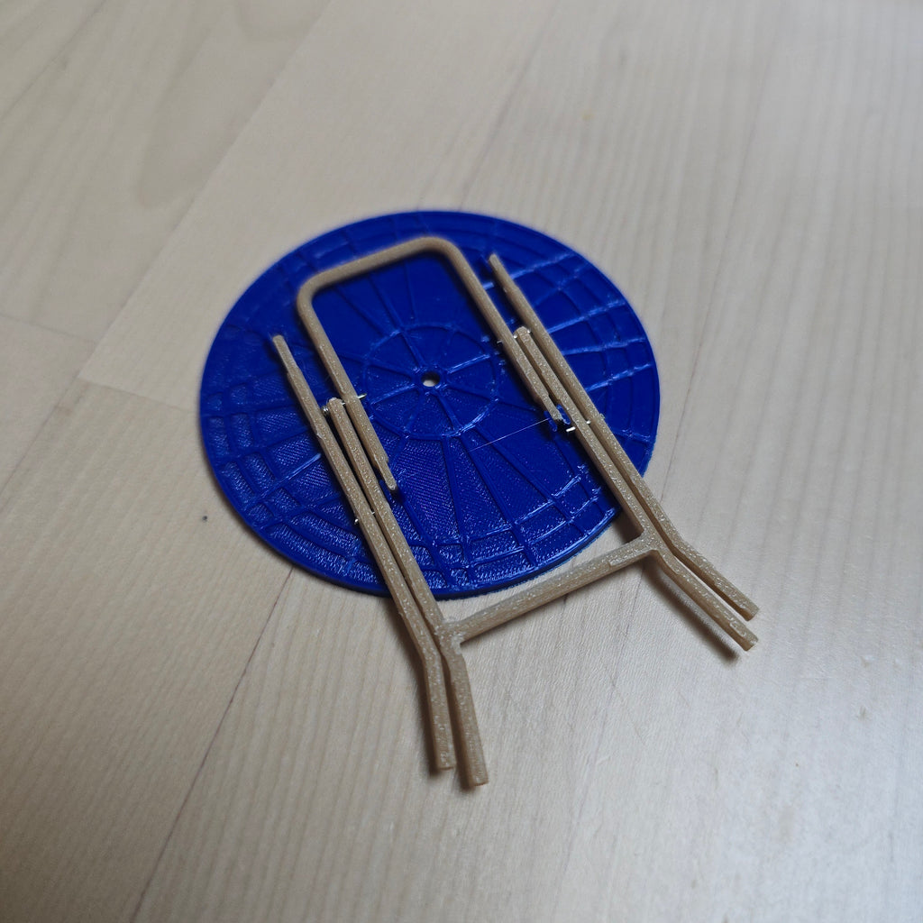 Round folding plastic table (편의점 테이블)