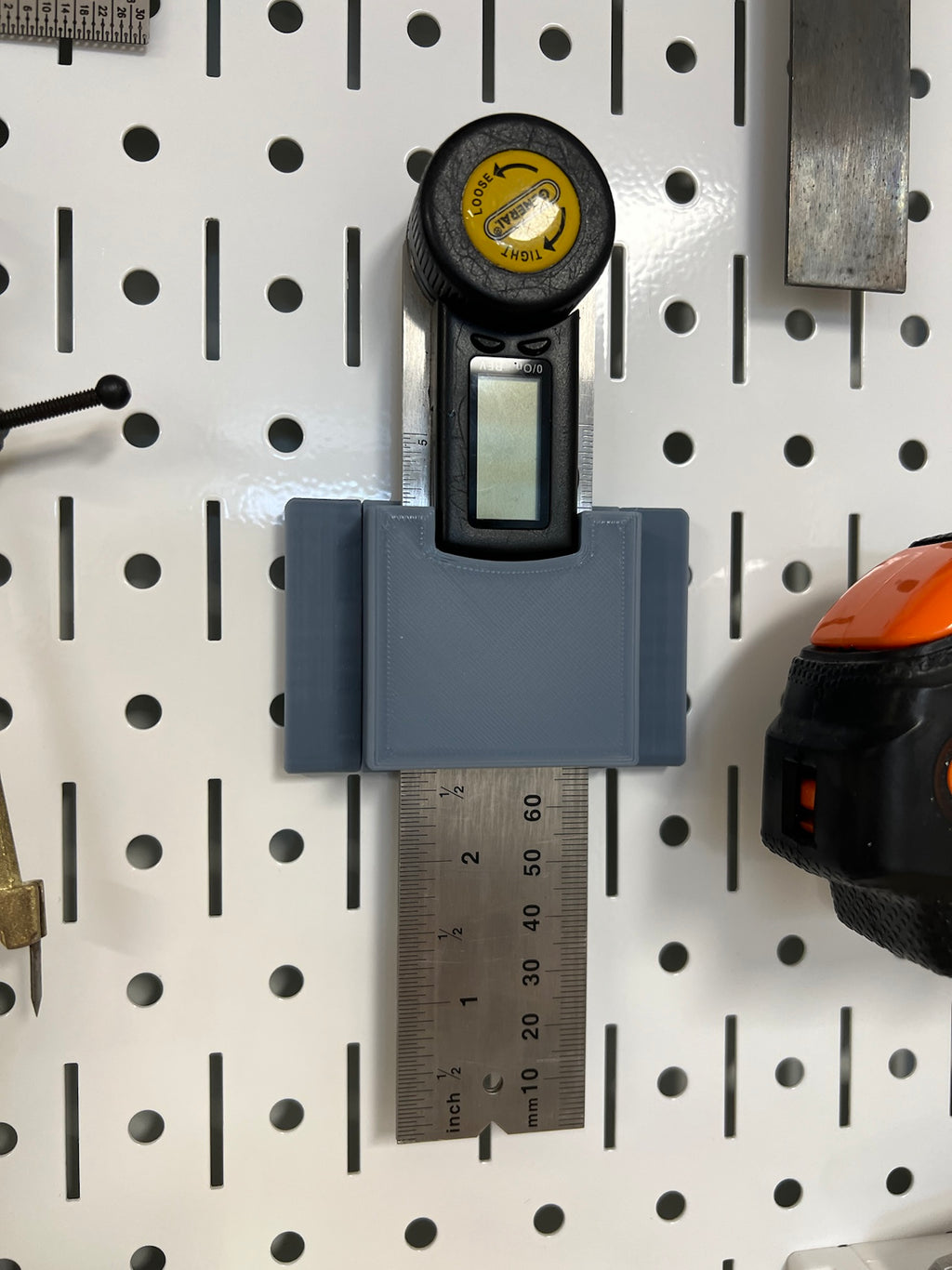 Wall Control Slots For Combi-squares, angle rulers, and try/machinist squares (DDD based)