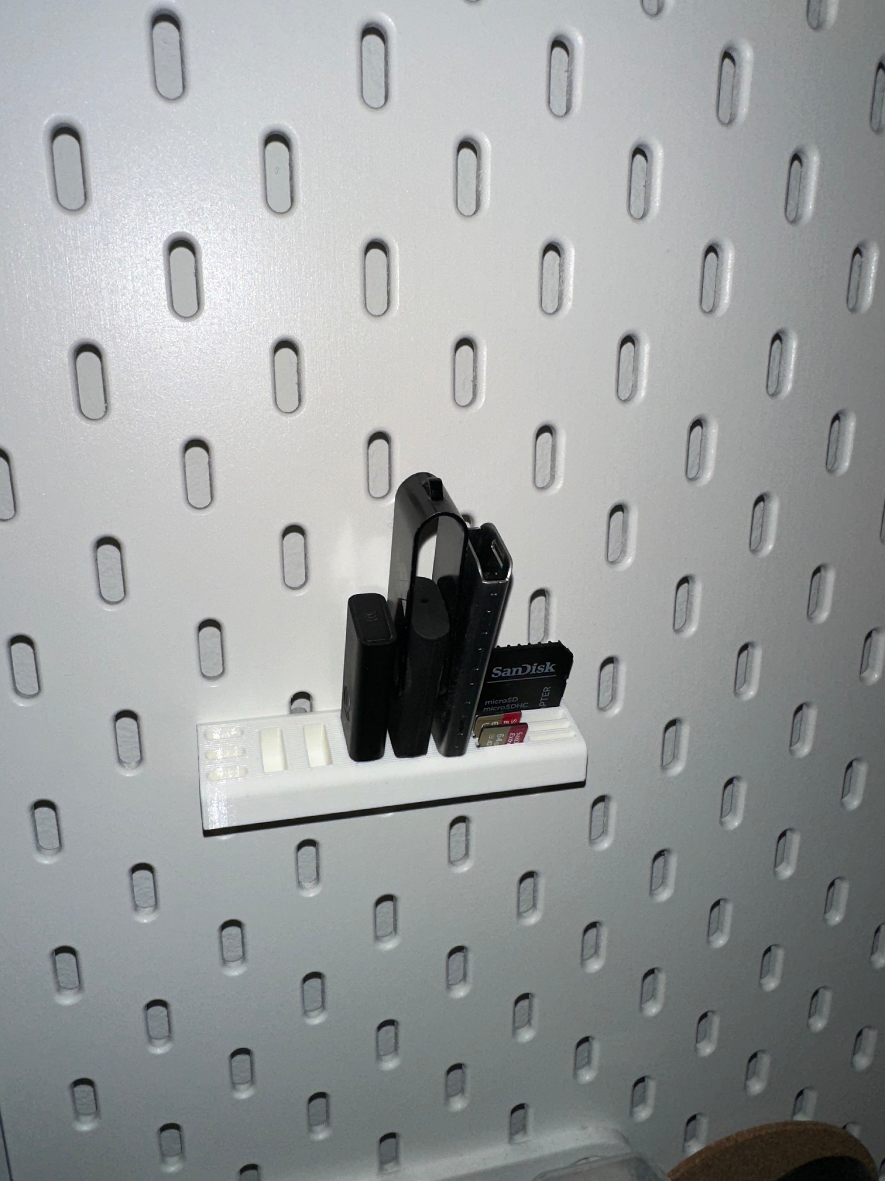 USB+USB-C+SD Holder for IKEA Skadis