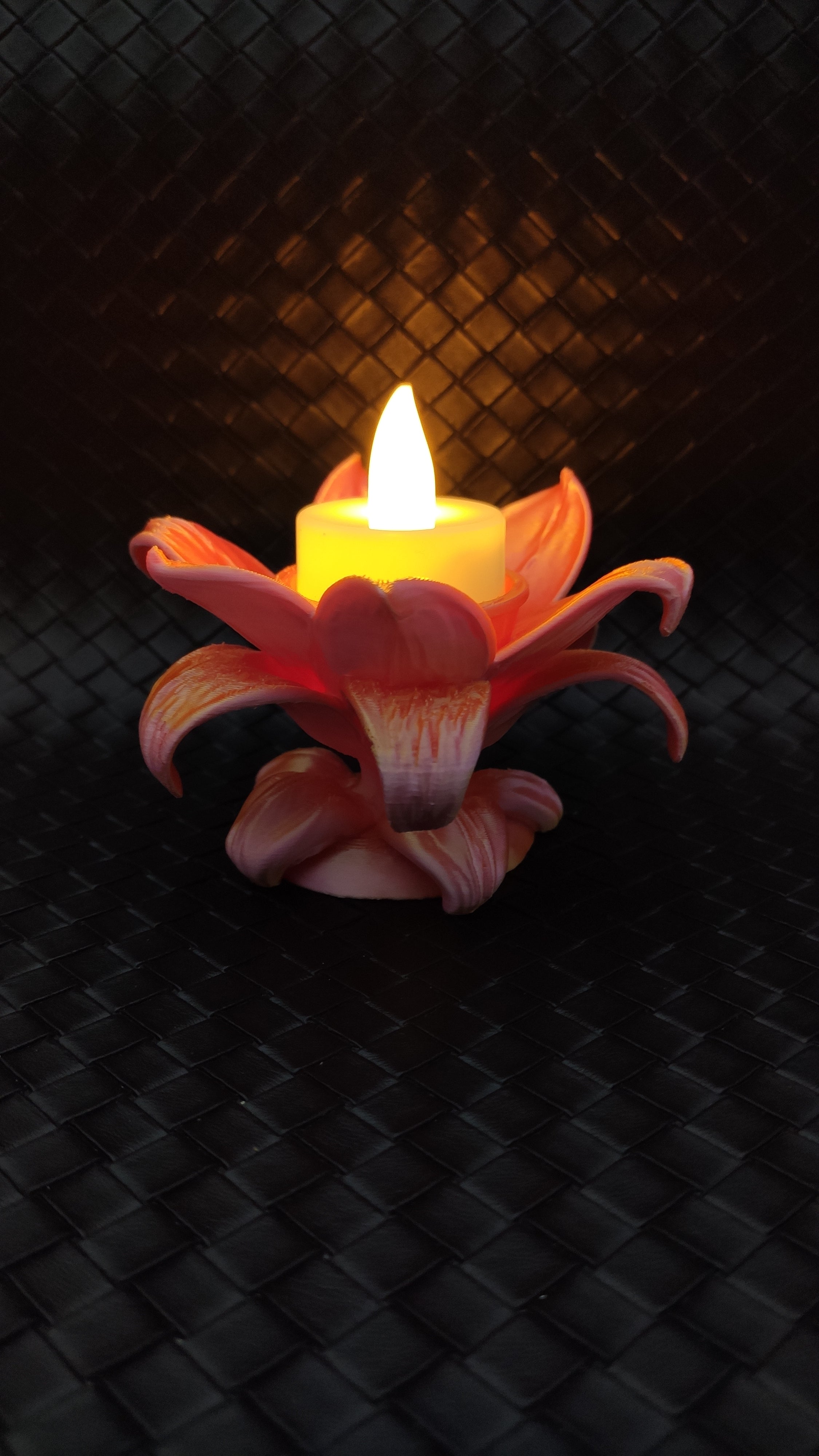 Lily Flower - LED tealight holder