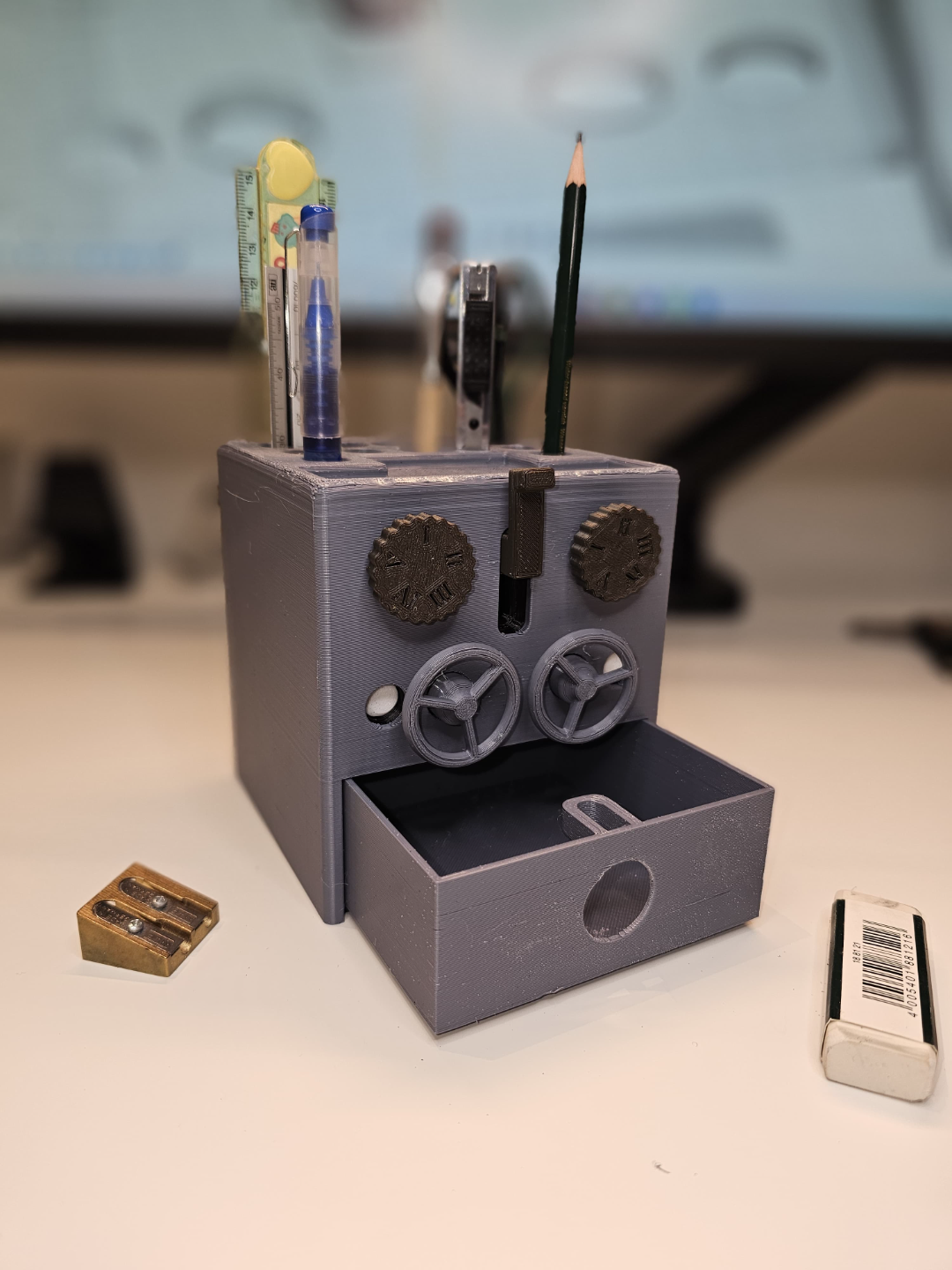 Pen Vault 1.0