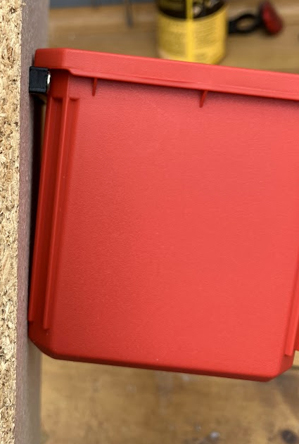 Milwaukee Packout Bin / Container wall mount