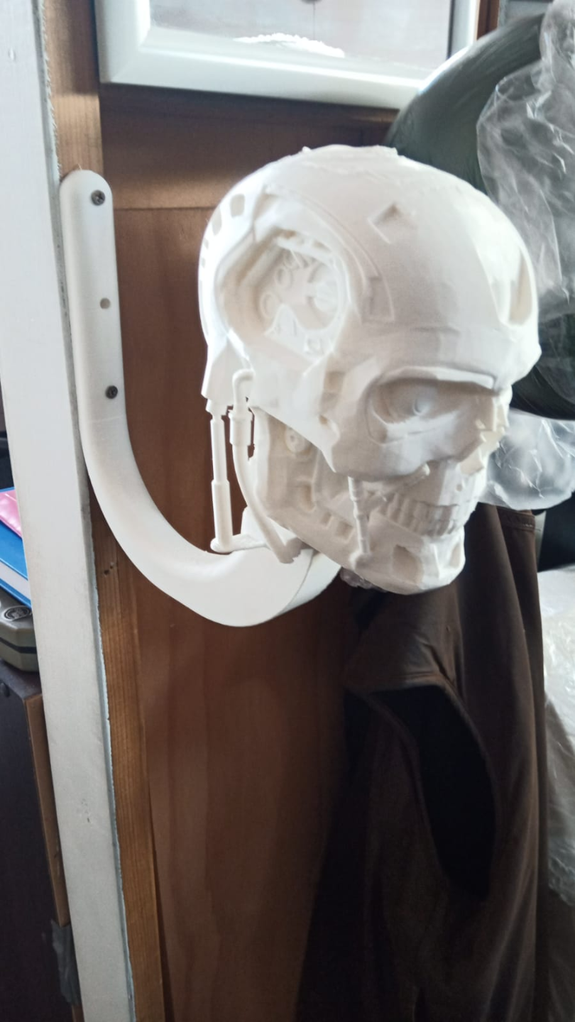 T-800 helmet holder