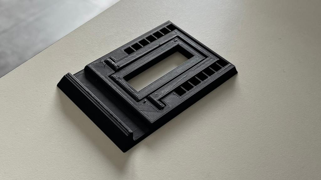 iPhone /tablet Stand