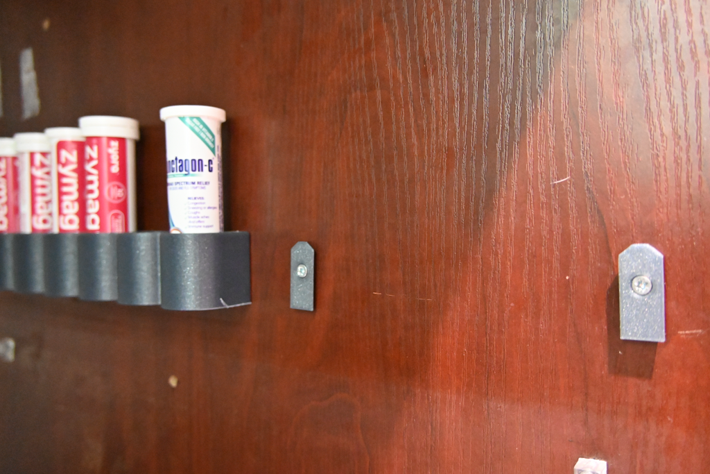 Fizzie Wall Holder