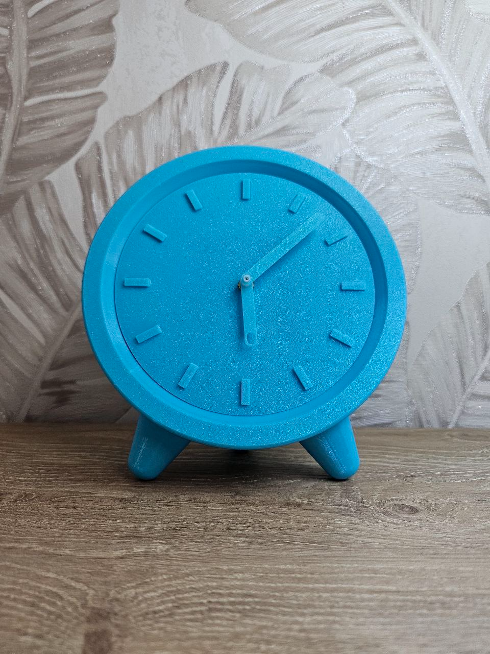 Minimalistic Desk Clock