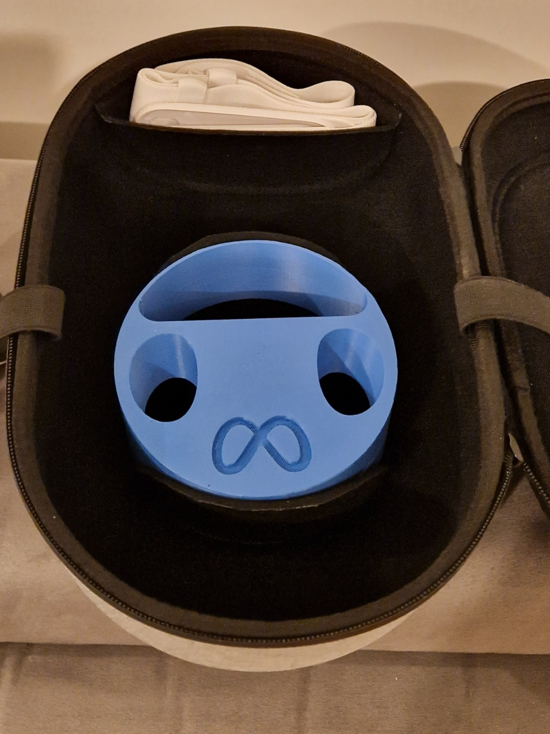 Meta Quest 3 controller case insert