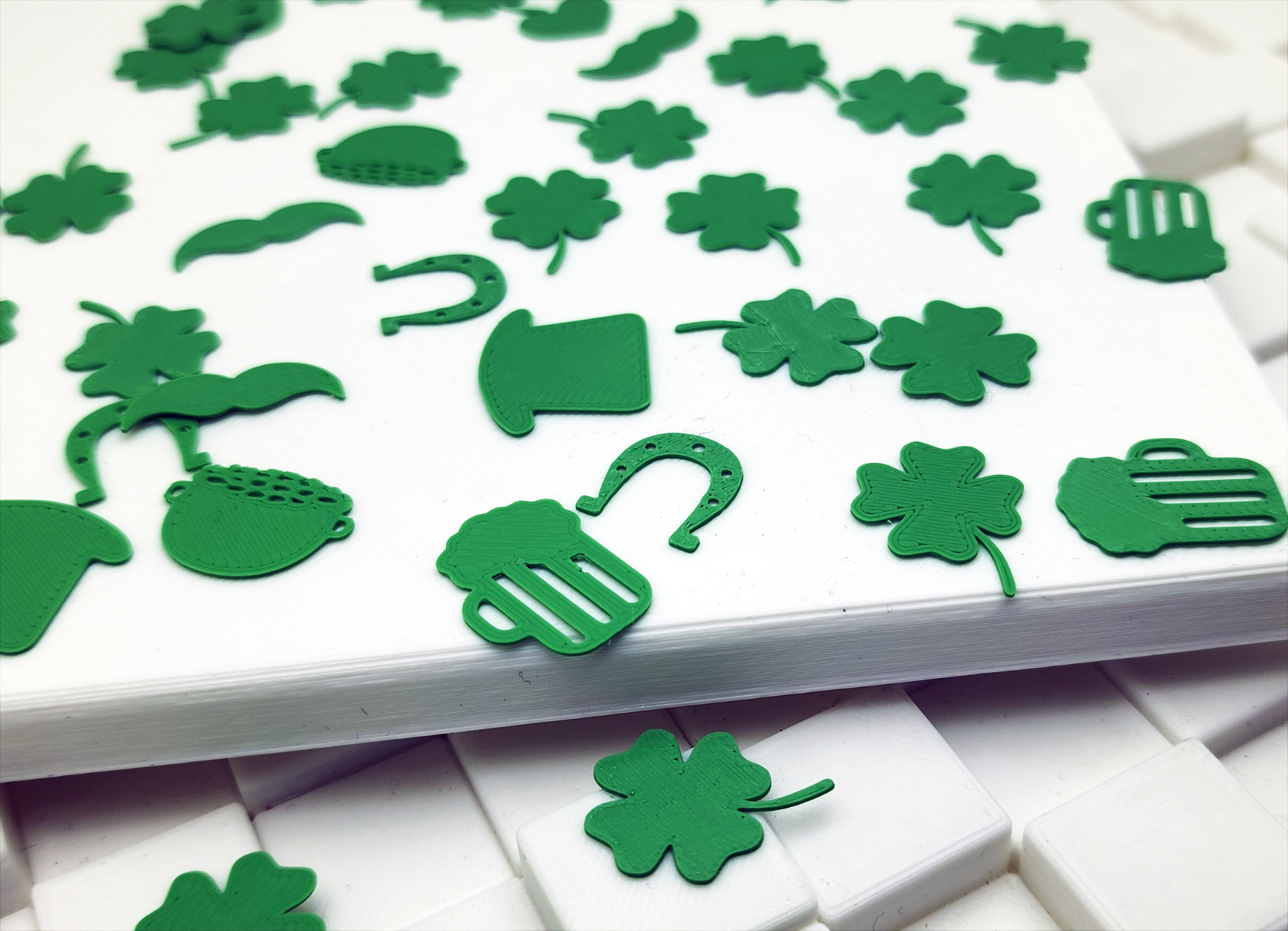 ✤ St. Patrick's Day Confetti ✤