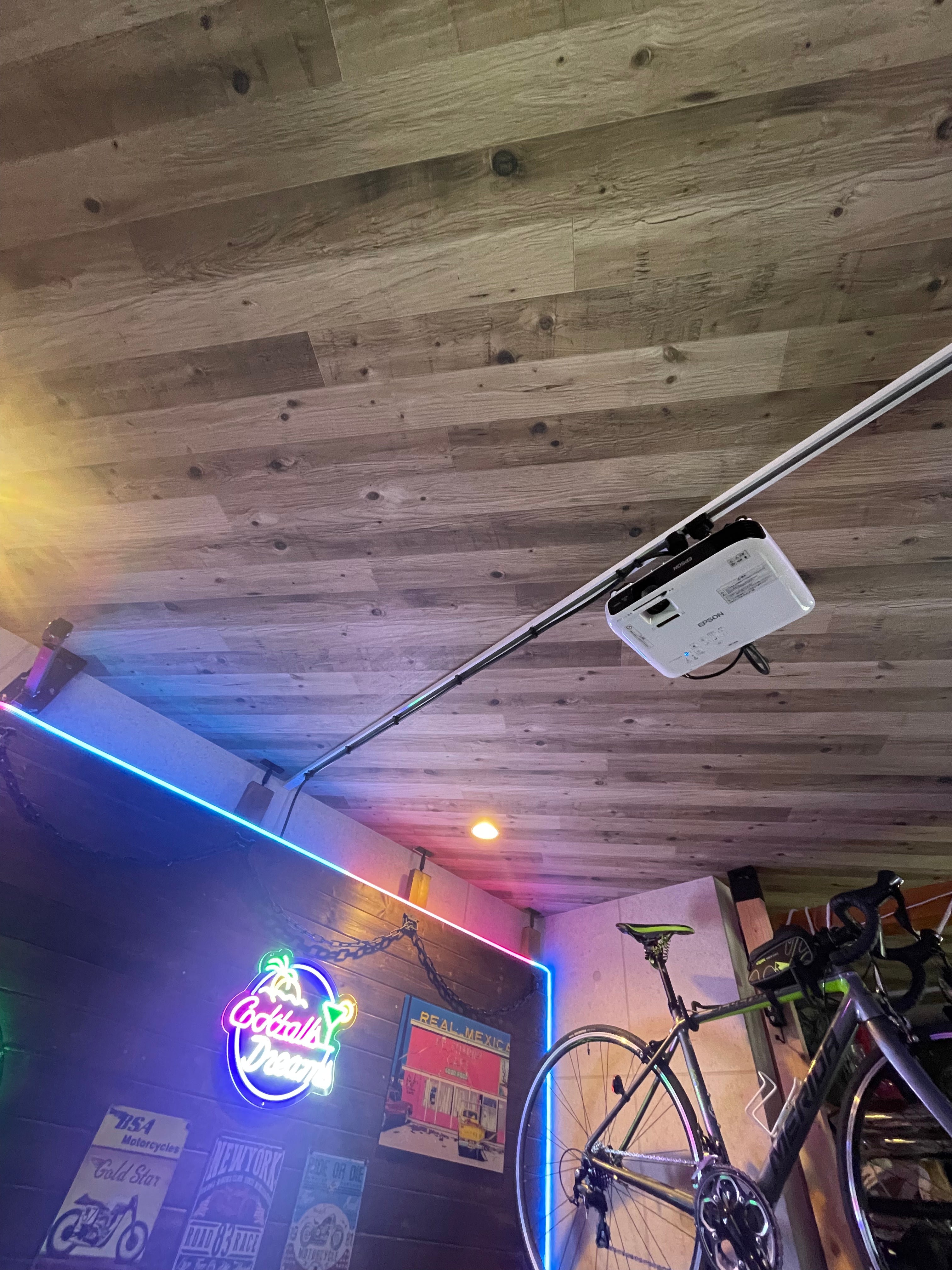 Duct rail cord supporter