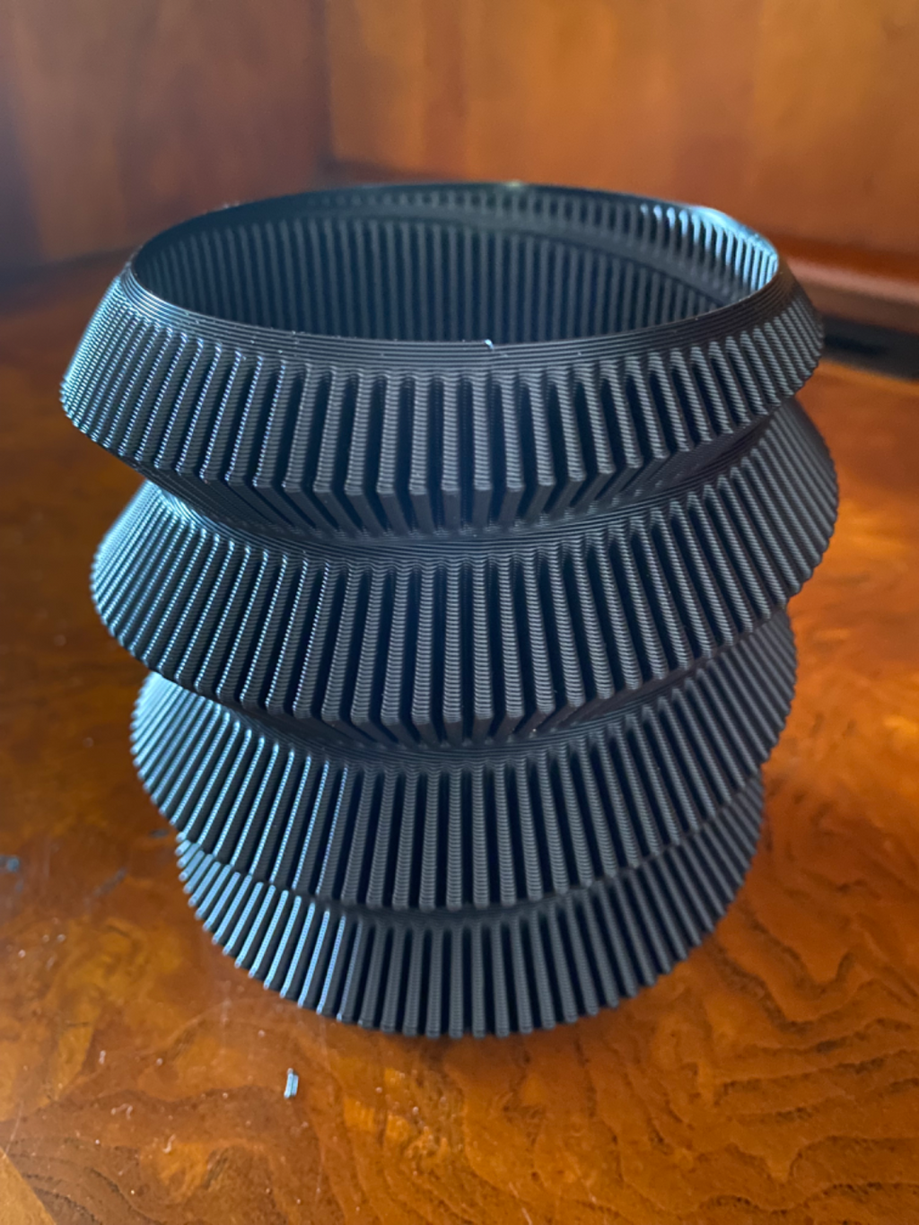 Screw on Fins Vase