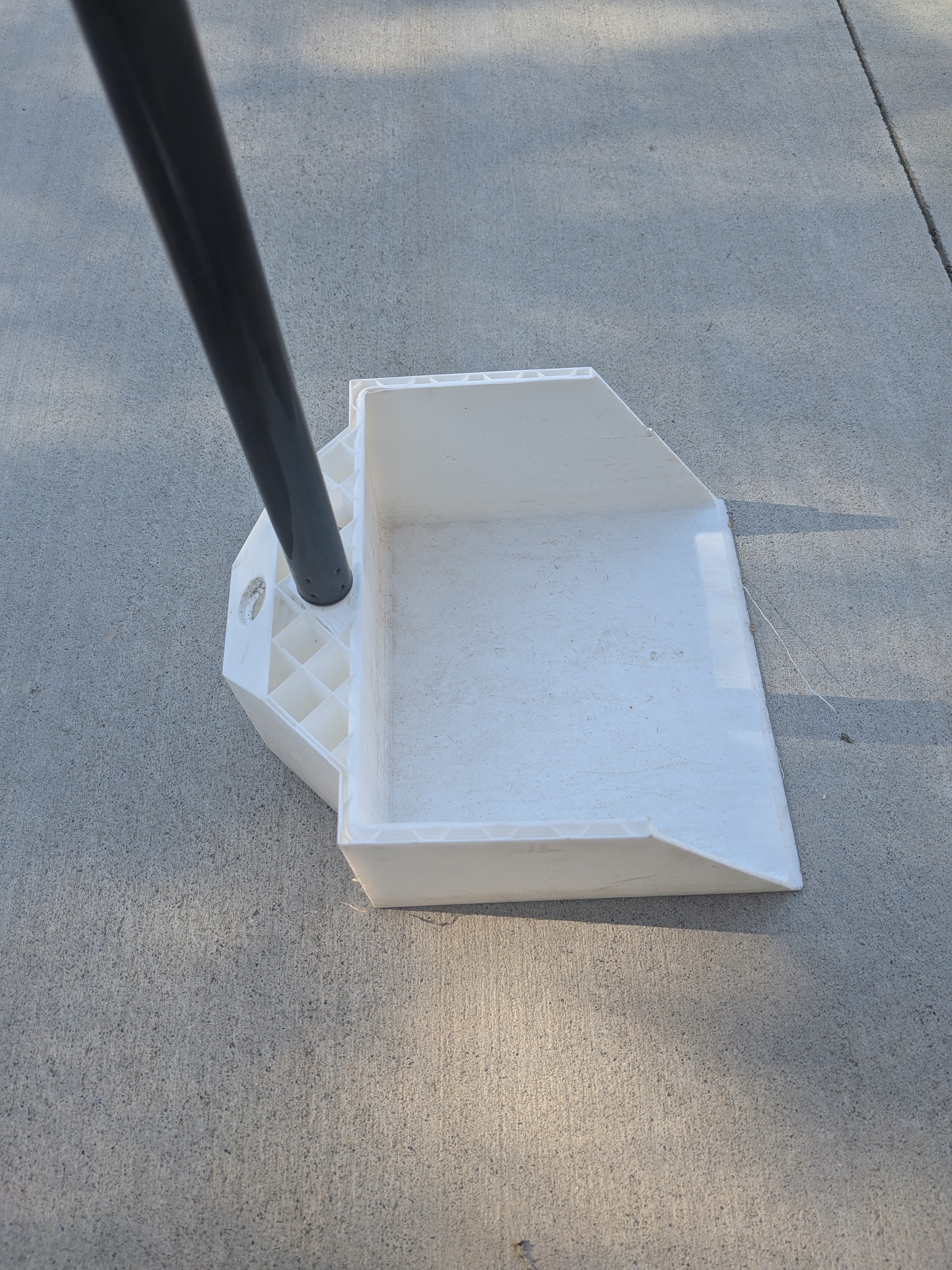 Standing Pooper Scooper (dust pan and broom)
