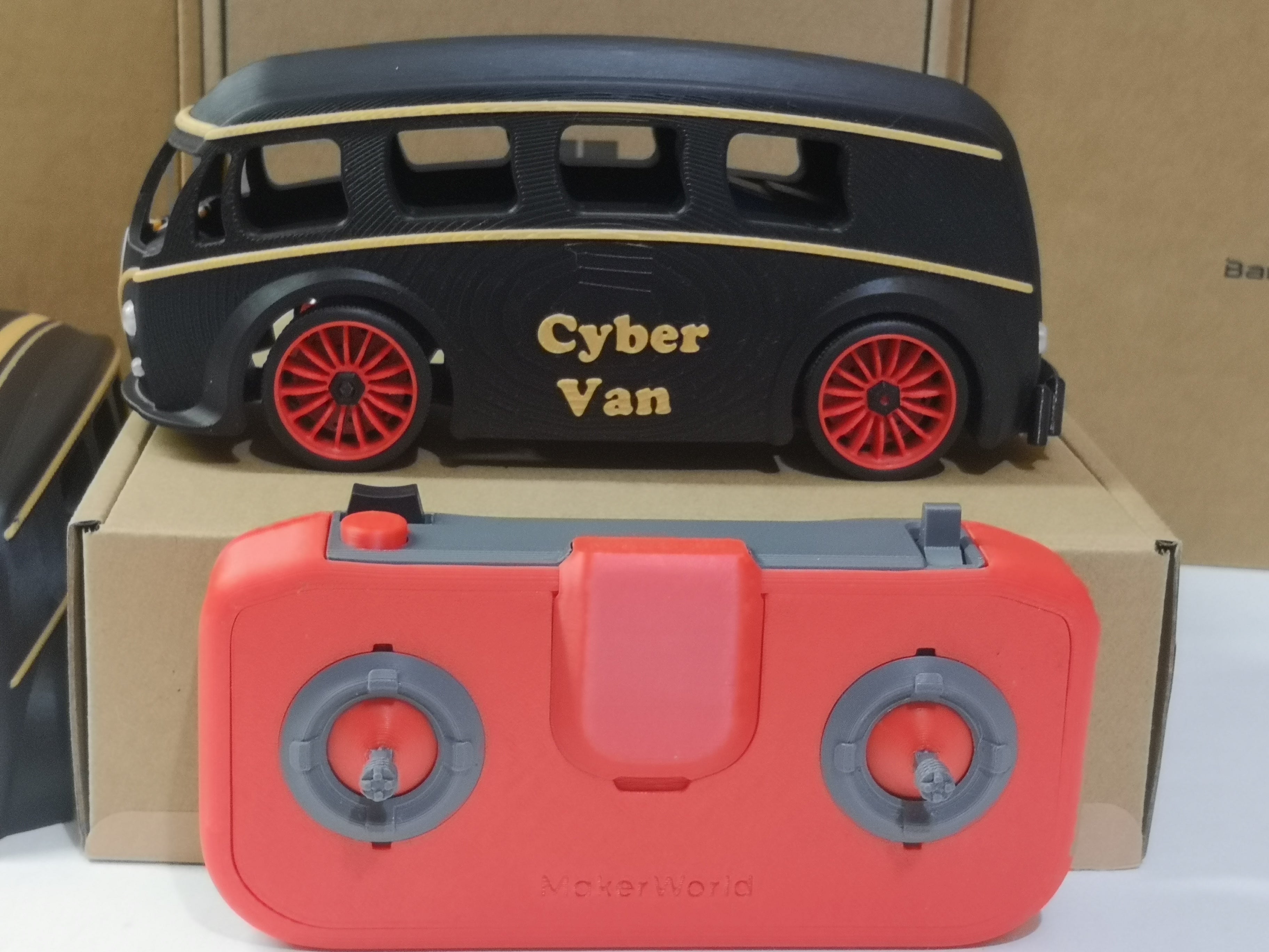 Cyber Van - VW Combi - Cyberbrick - RC