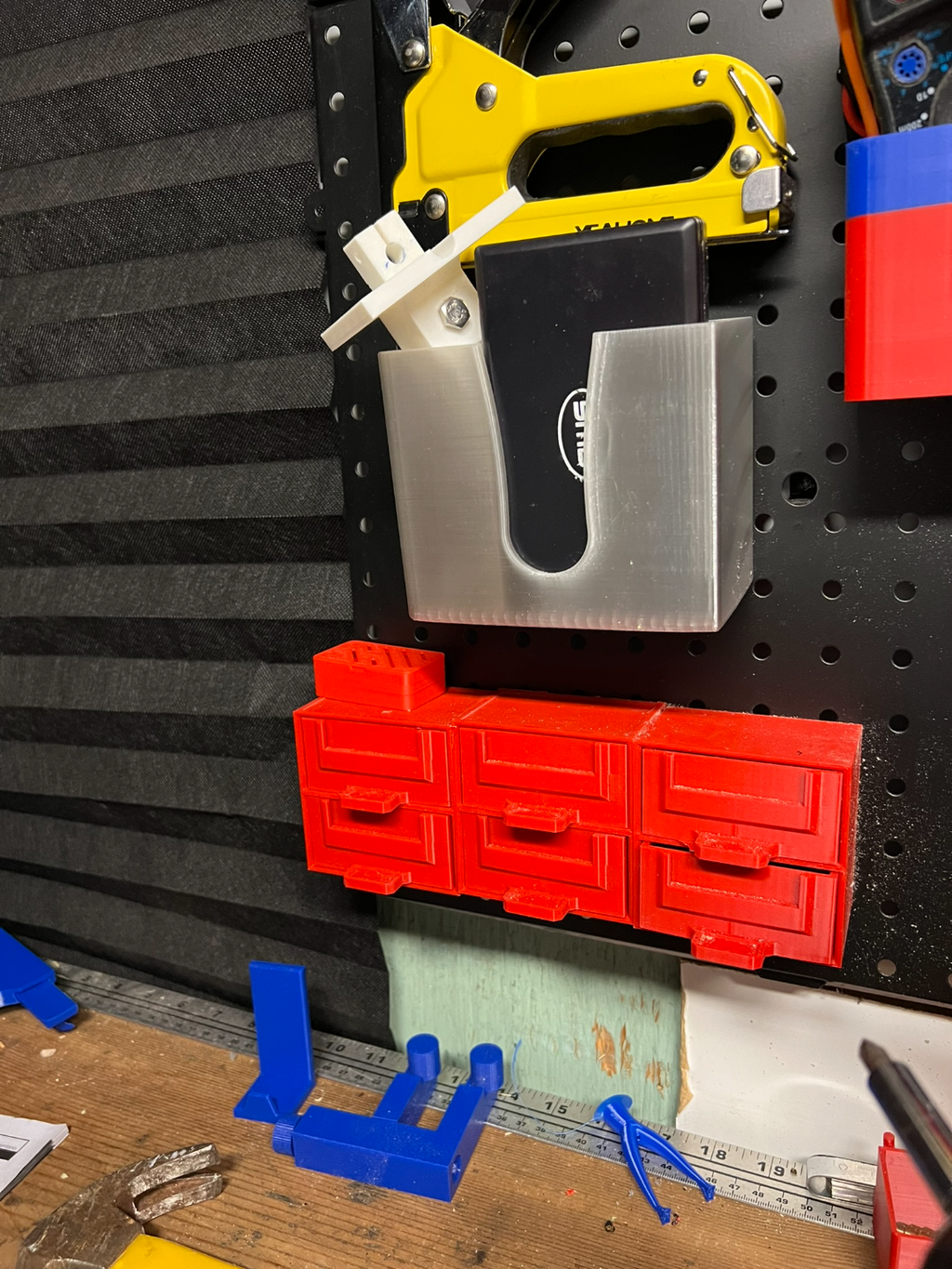 Pegboard Bin Tall 1 in. spacing (100mm)