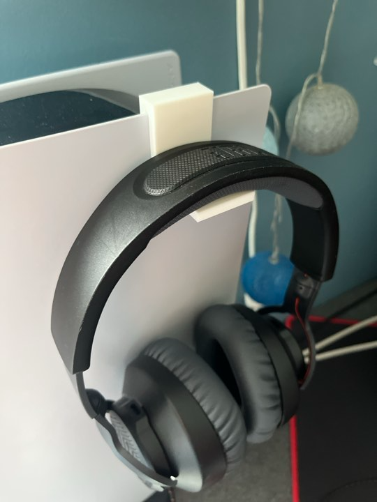 Headphone holder for ps5