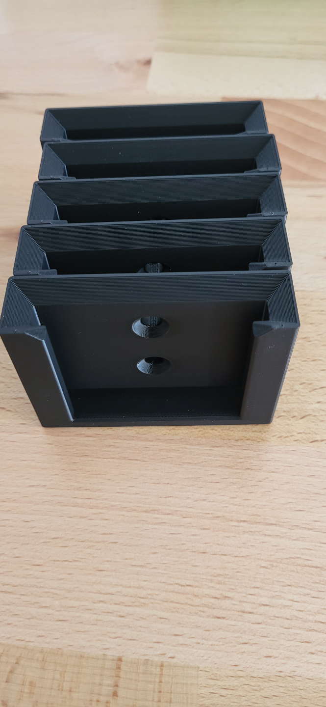 Bosch 18V Battery Holder