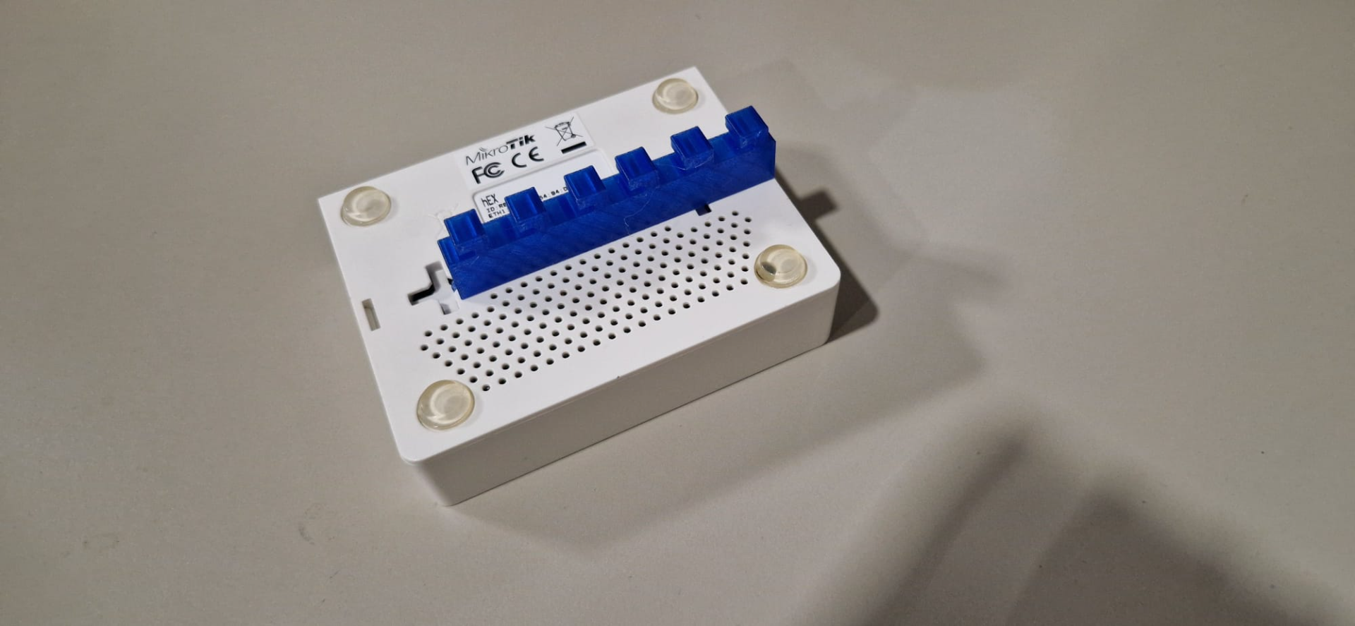 Mikrotik RB750 rack mount side holder