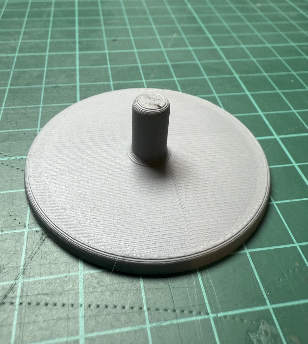 Kong Stand (Medium)