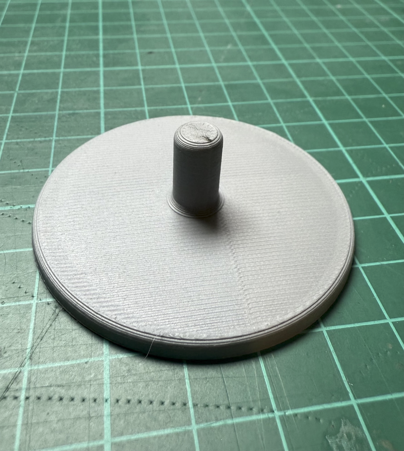 Kong Stand (Medium)