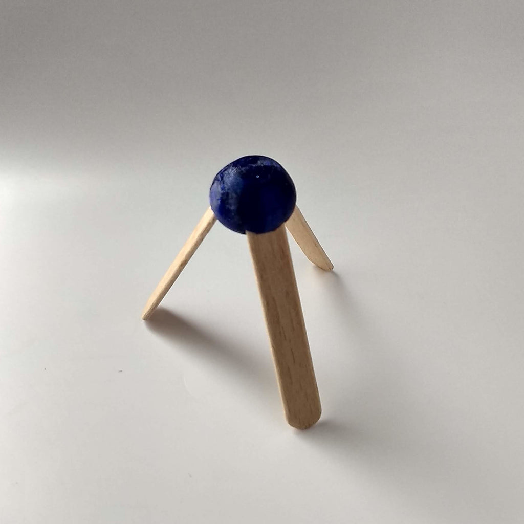 Quick and easy to print fidget star with stand