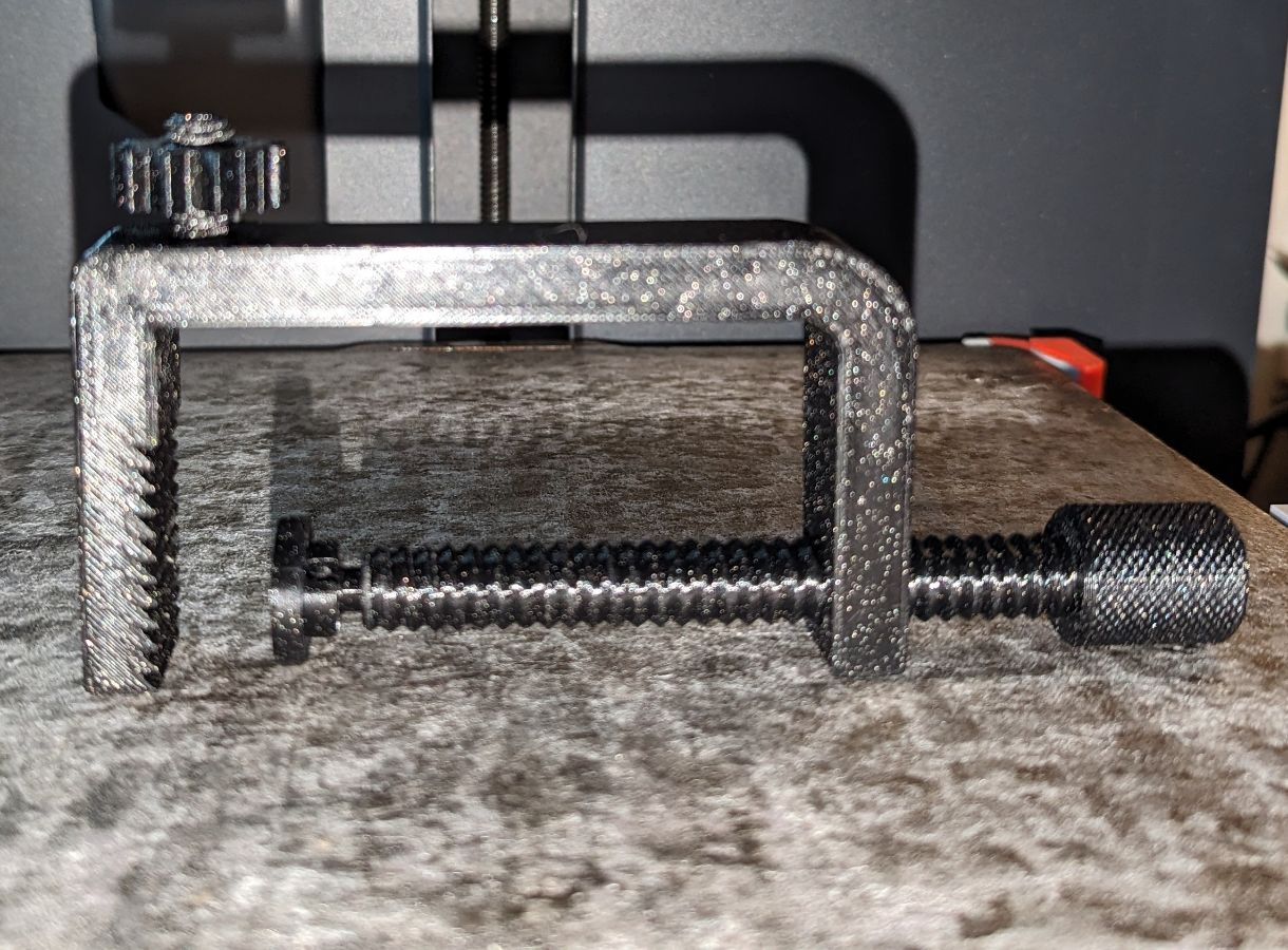 Table clamp for Holding Banner