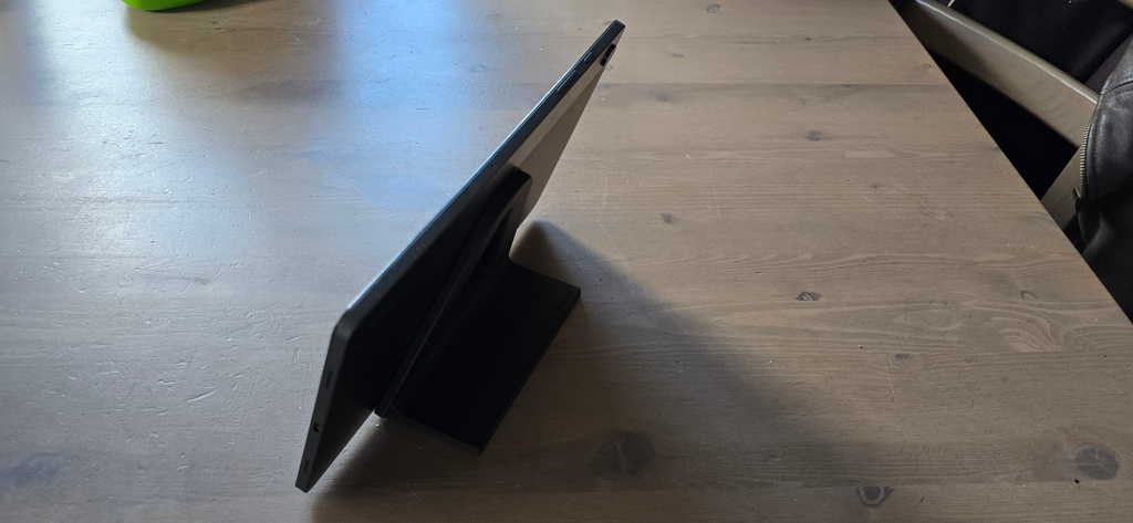 Samsung A9+ stand