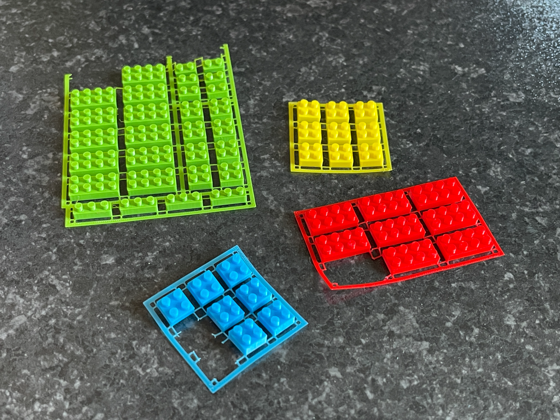 Nanoblocks (11 types x 10pcs/mat) building bricks