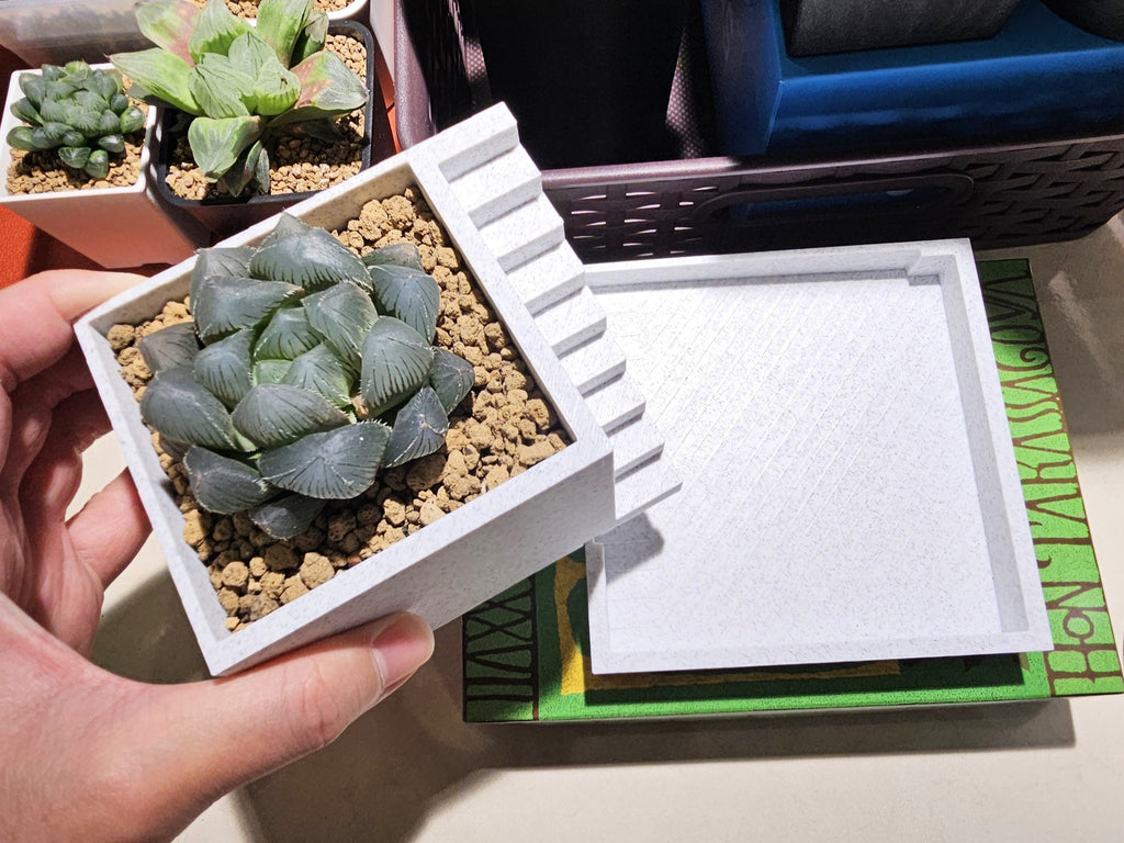 Planter with stair - Detachable version