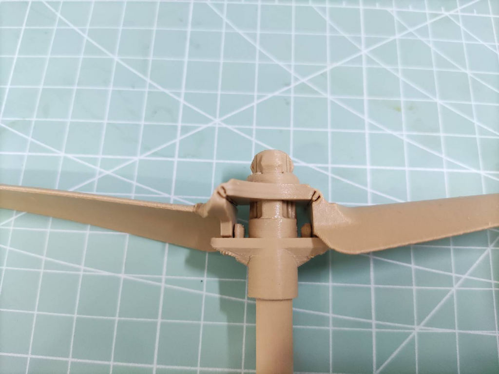 Bamboo Copter 2 Blades - it is designed to be folded