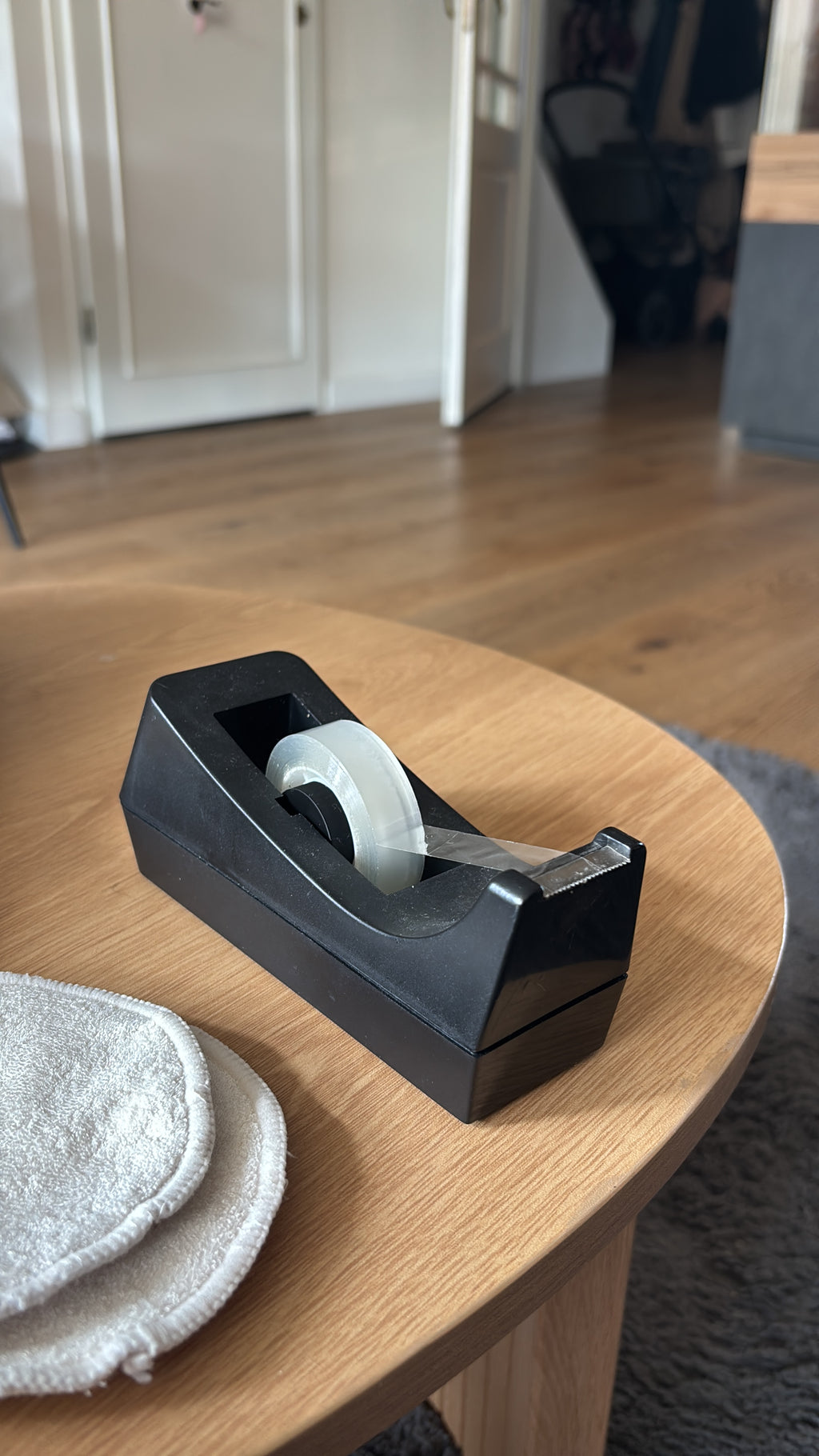 Tape dispenser cilinder