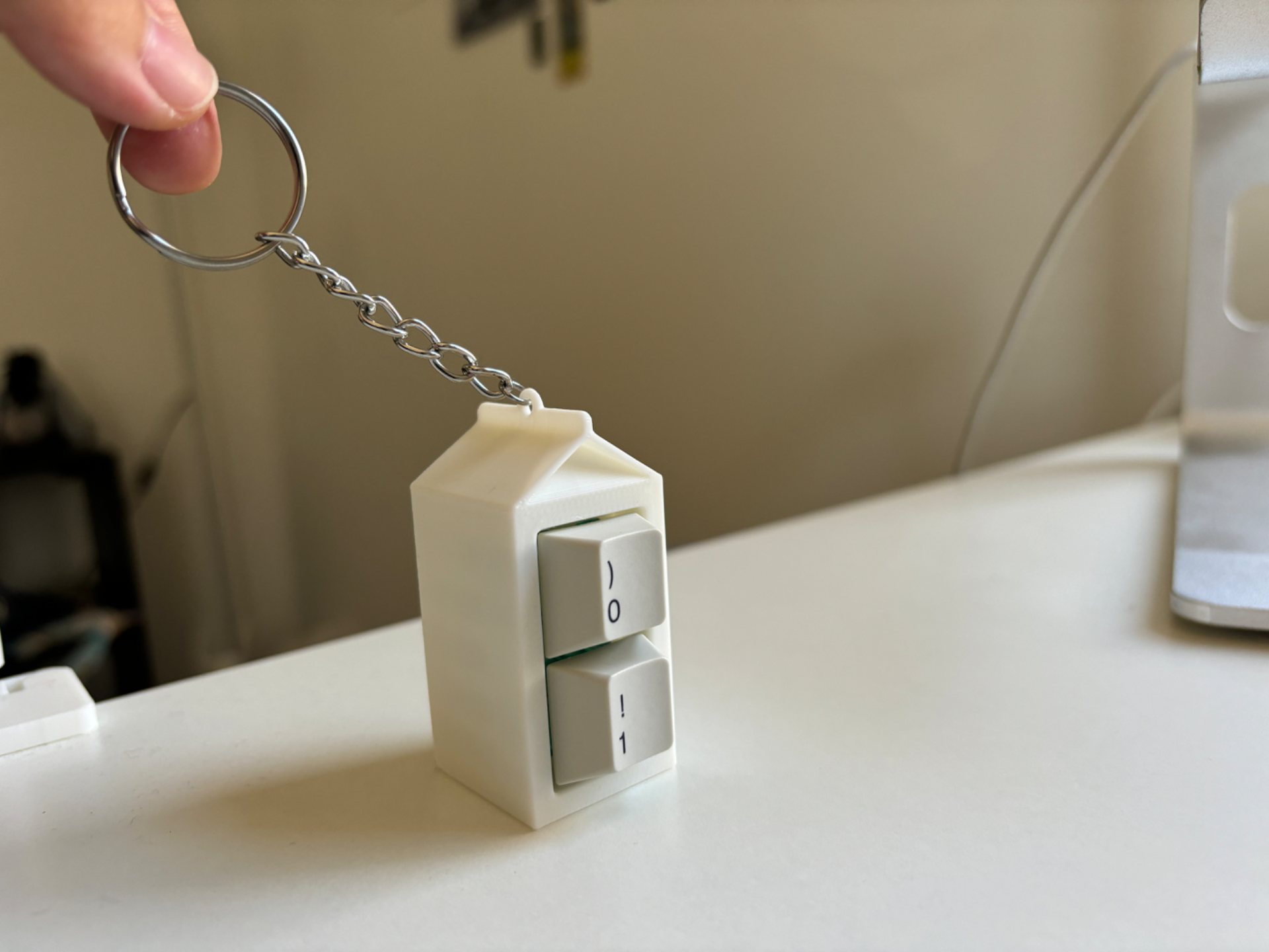 2% Milk Keyboard MX Switch Fidget Clicker Keychain