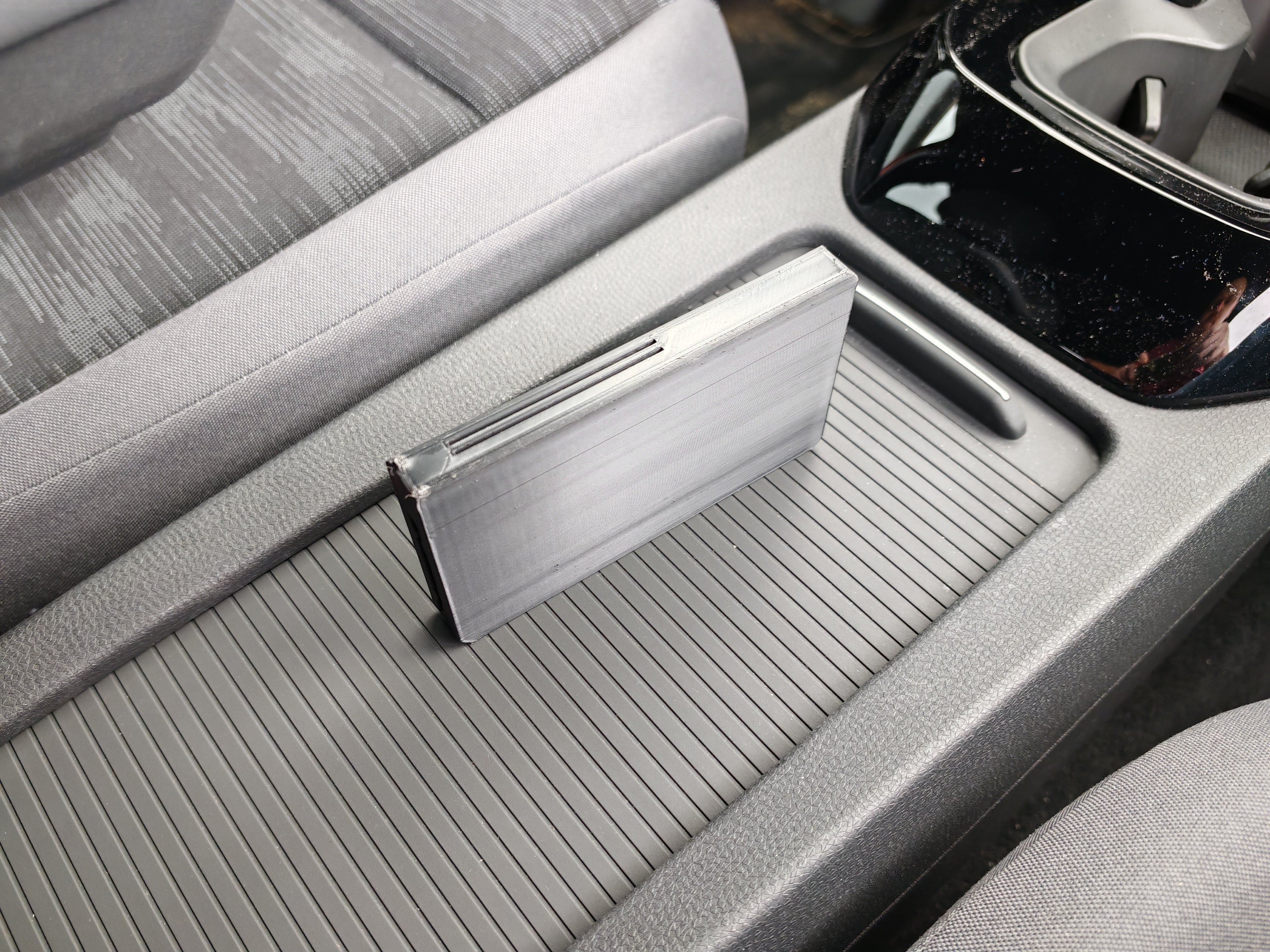 Straight VW ID.3/ID.4/ID.5/ID.7 Divider Card Slot