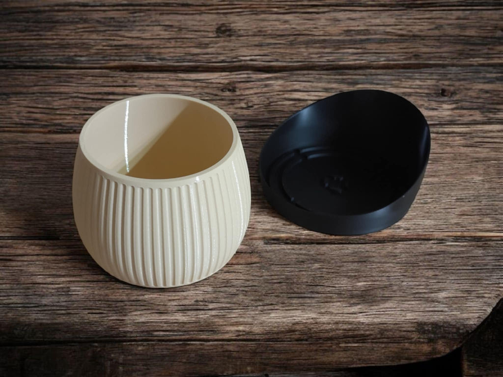 Ribbed Planter with tray