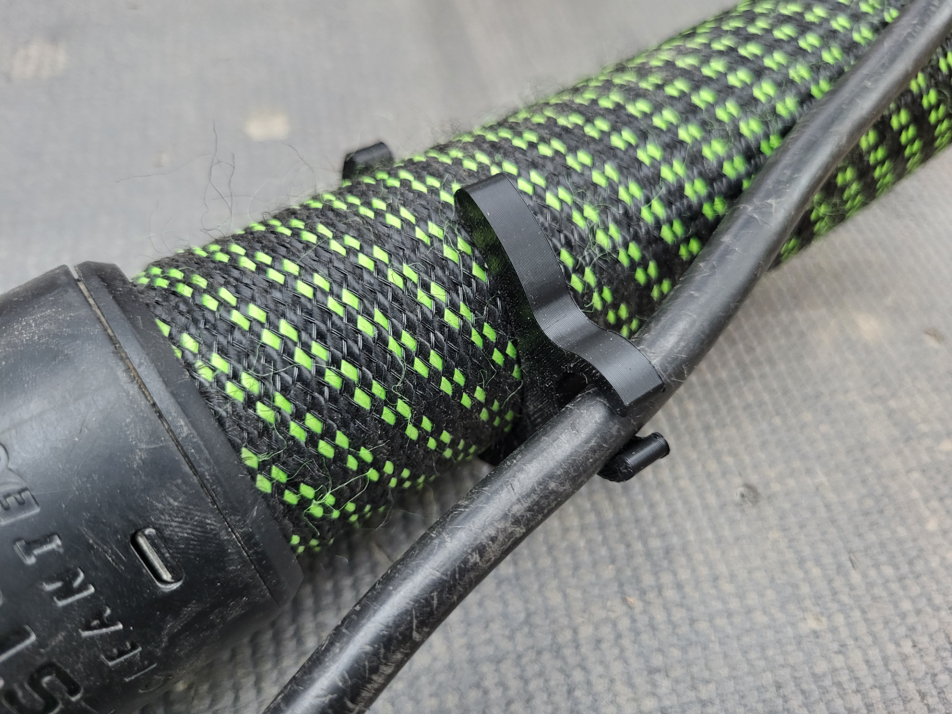 Festool 36mm Hose Clip With Cord Holder