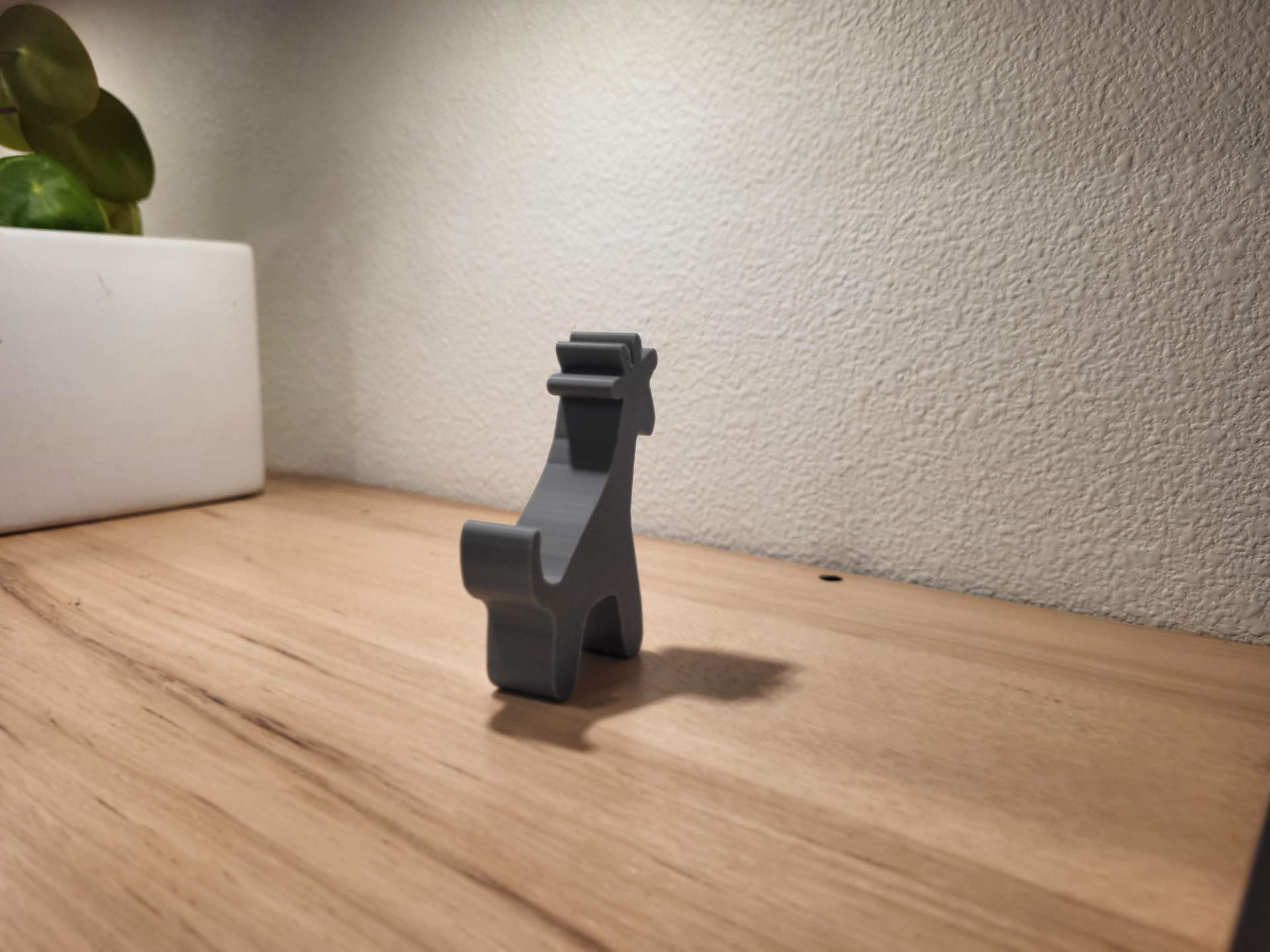 Cute Giraffe Phone Holder