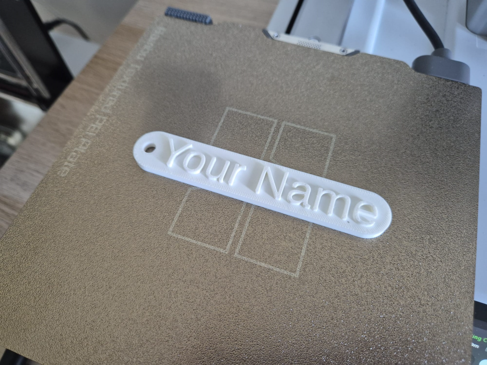 Customizable simple keychain