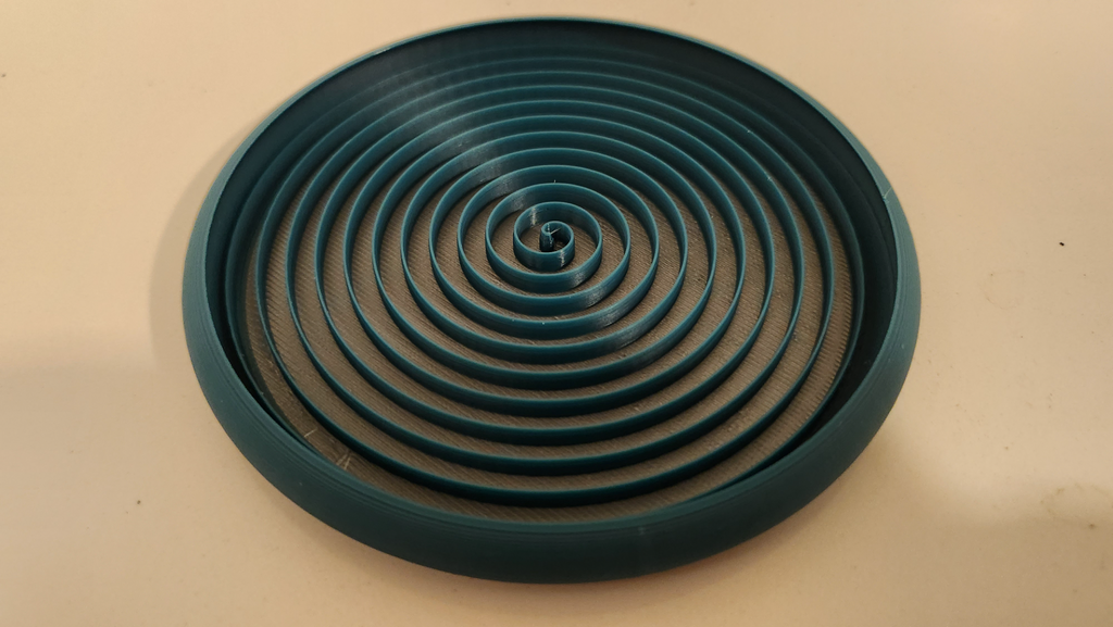 Stackable spiral coaster for large bottles