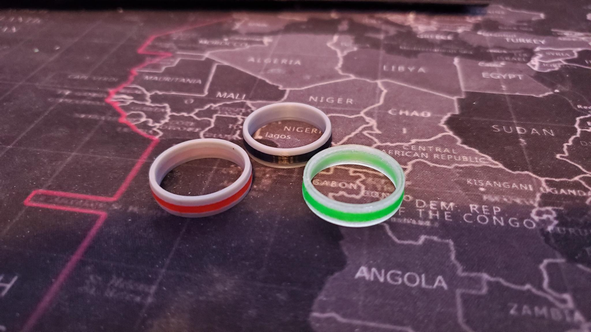 Simple Dual-Color Ring