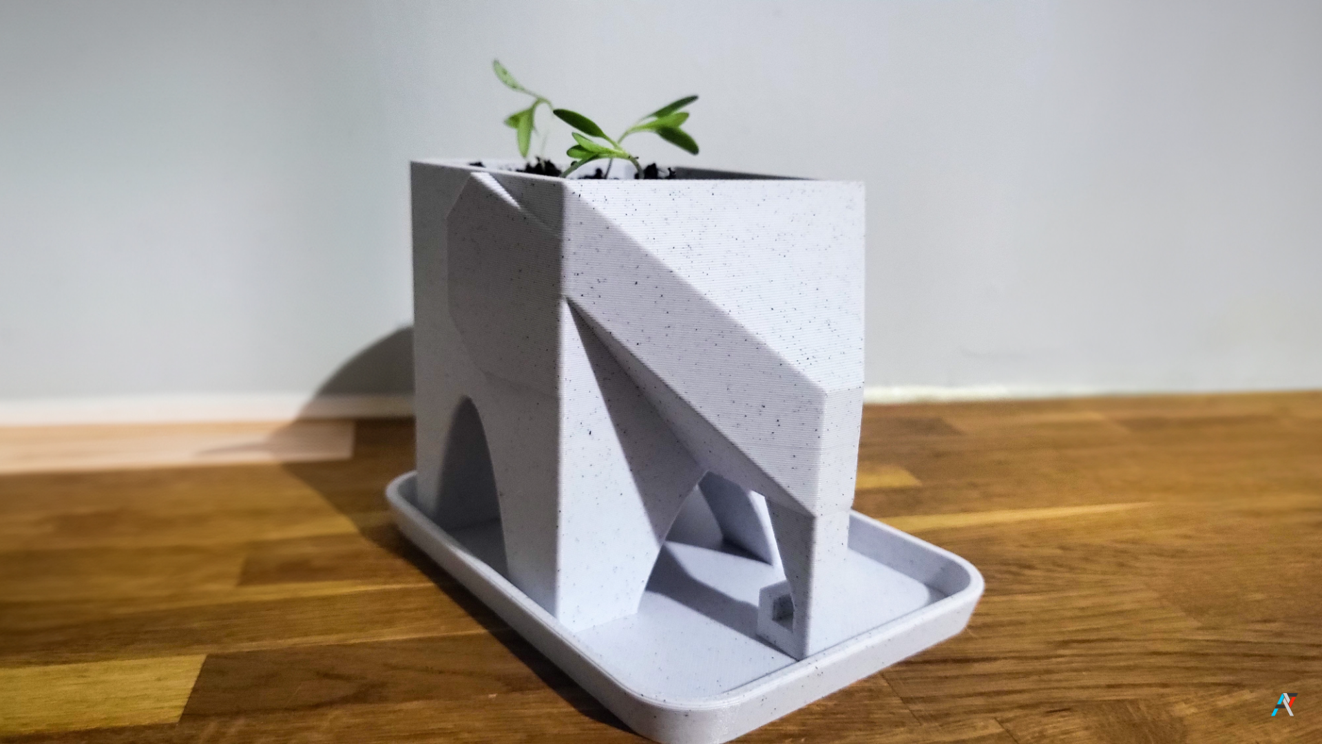Low Poly Elephant with drip tray