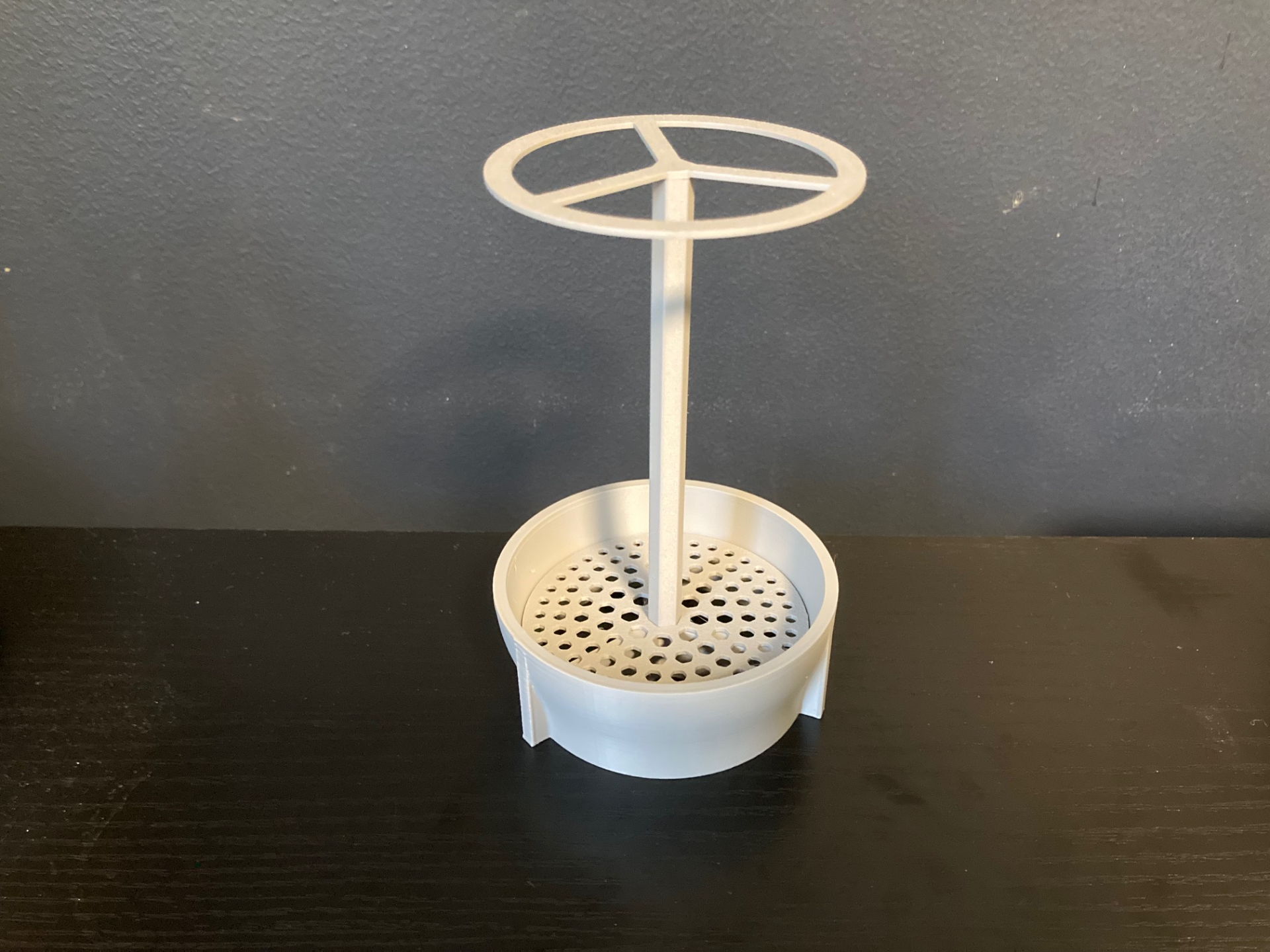 Non-Electric Toothbrush Stand