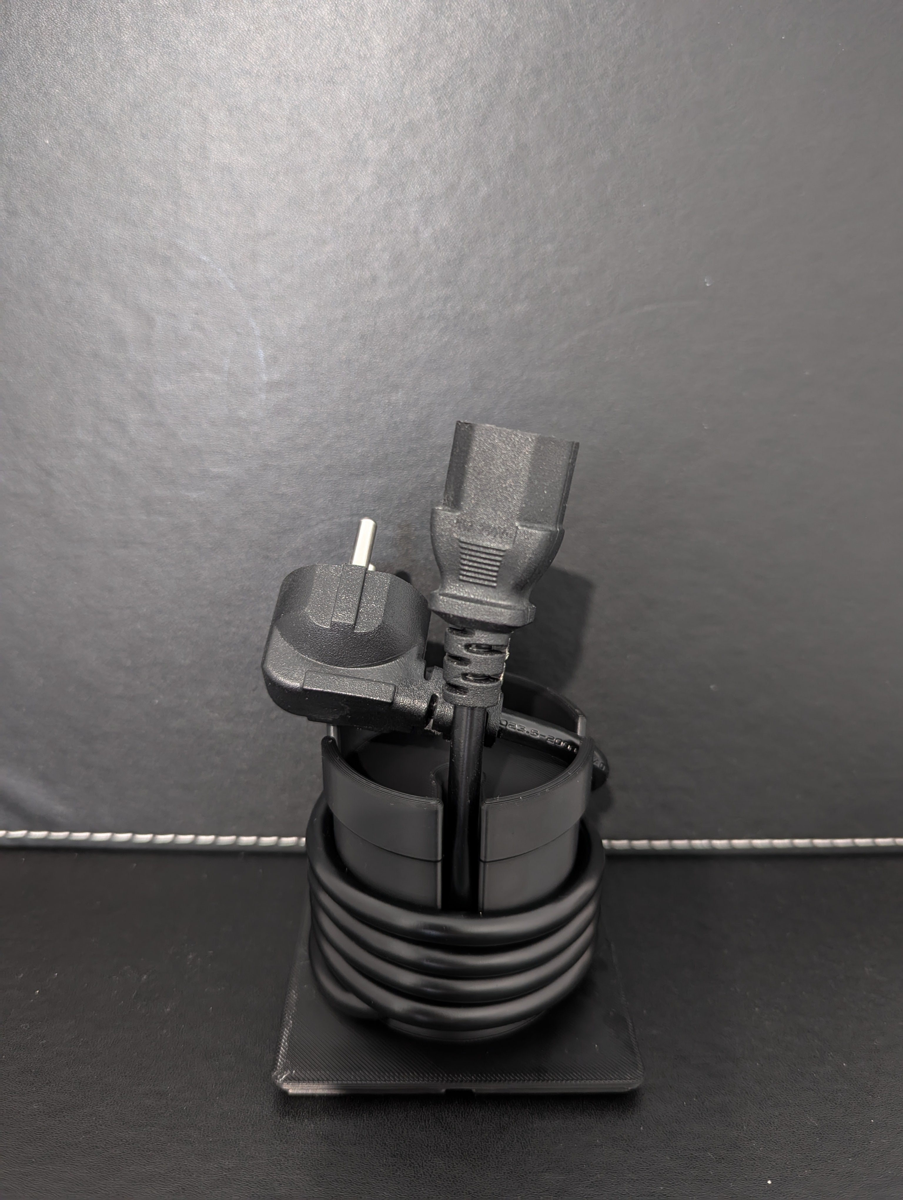 Gridfinity Cable Bobbin