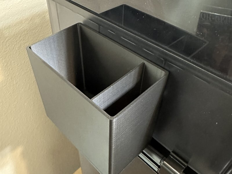 AMS Tray 110 (W) x 75 (L) x 100 (H) with Divider
