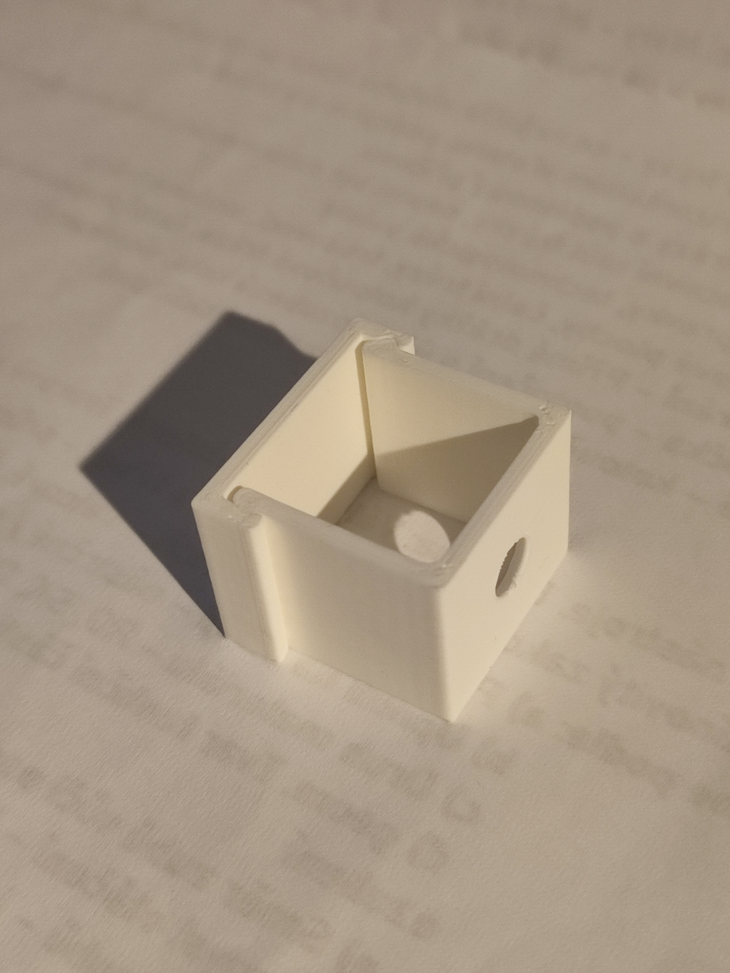 cable clip / cable duct
