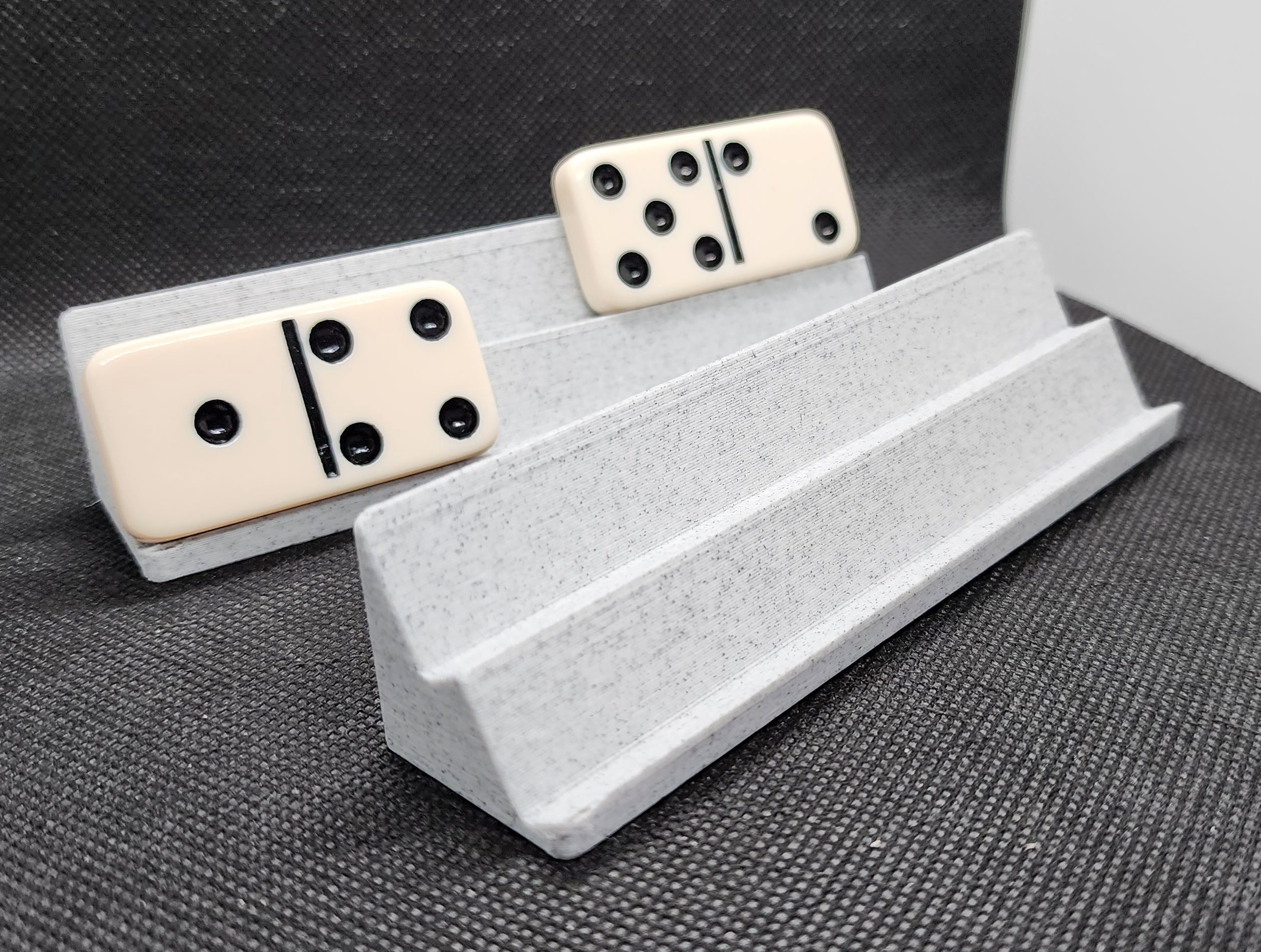 Domino / Tile / Rummikub Rack Scalable 🁴