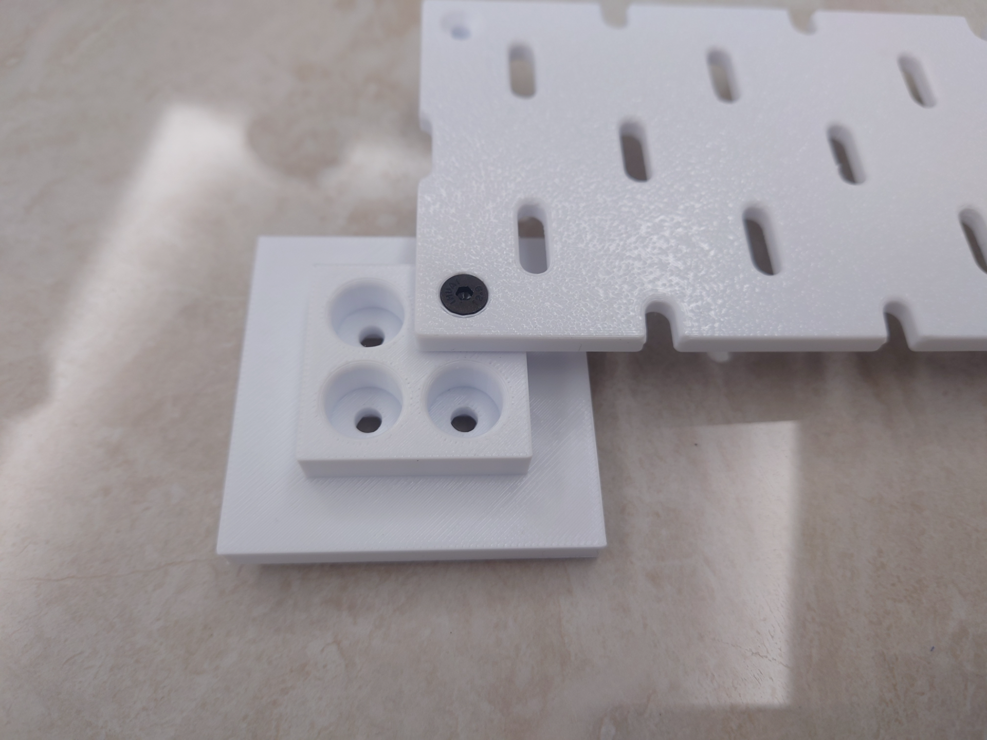 glueable skadis connector component 可粘墙洞洞板连接组件