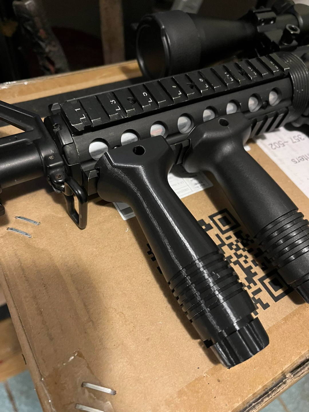 Airsoft foregrip, grip, handle, R.I.S rail