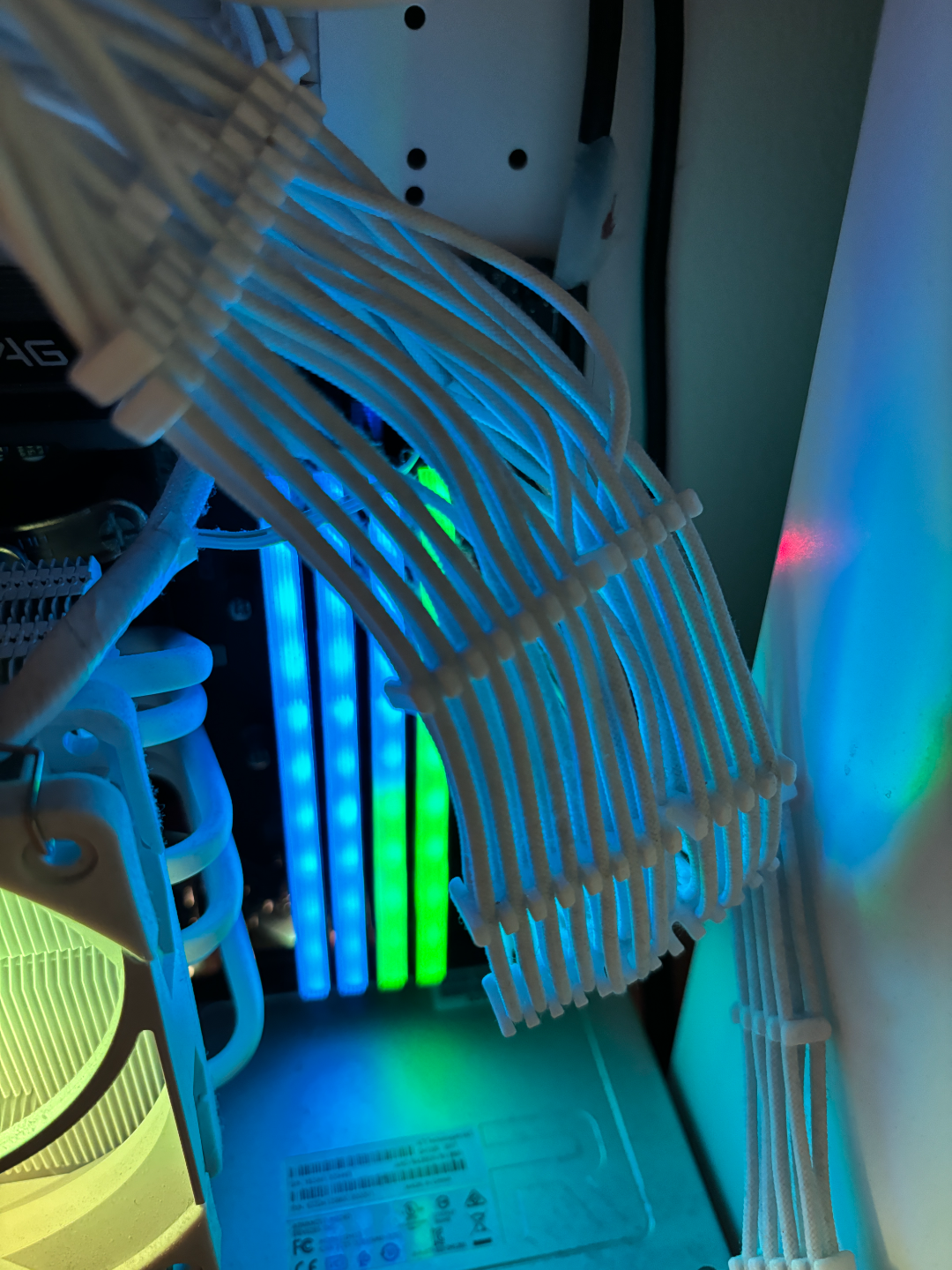 Kabelkamm , Kabelhalter PC Netzteil