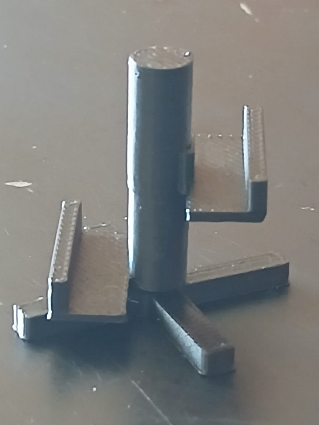 two side monitor raiser